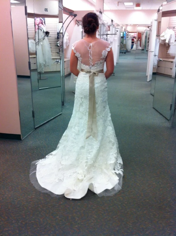 Discount Mania David's Bridal Galina Signature all lace SWG561